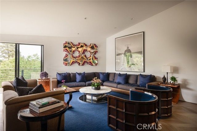 Drew Fenton | 314 N Barrington Avenue Los Angeles CA | MLS: 7143725