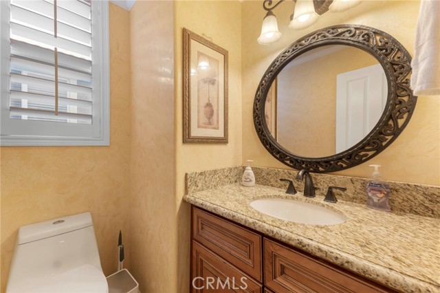 Detail Gallery Image 14 of 41 For 2547 Calla Lily Ct, Simi Valley,  CA 93063 - 4 Beds | 2/1 Baths