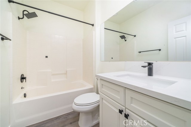 Detail Gallery Image 18 of 52 For 10972 White Oak Ln, Fontana,  CA 92337 - 5 Beds | 3 Baths