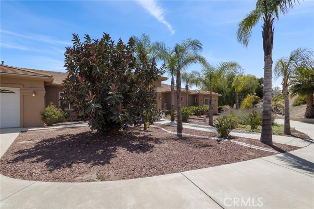 Detail Gallery Image 4 of 63 For 41750 Avenida Ortega, Temecula,  CA 92592 - 5 Beds | 3/1 Baths