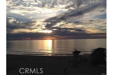 625 Esplanade, Redondo Beach, California 90277, 2 Bedrooms Bedrooms, ,1 BathroomBathrooms,Residential,Sold,Esplanade,SB17045807