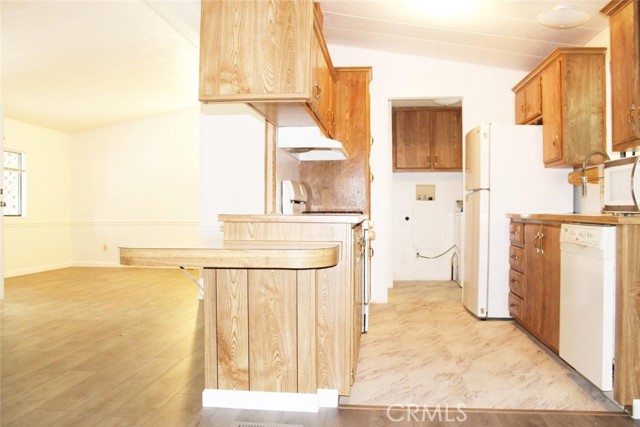 15723 El Dorado Drive, Corning CA: https://media.crmls.org/medias/a2cc68a5-b670-4689-8695-b9e3dfc1640a.jpg