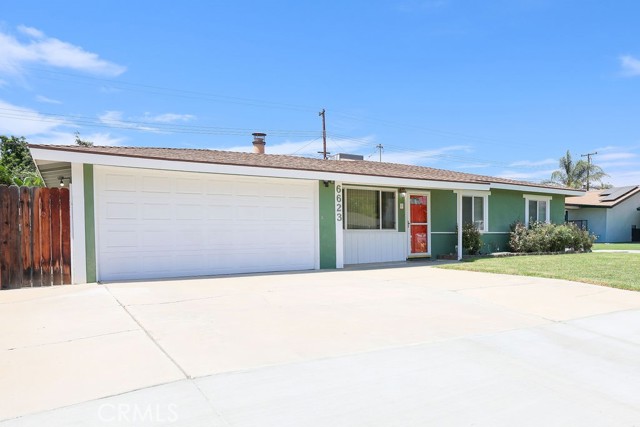Detail Gallery Image 3 of 24 For 6623 Lessie Ln, Riverside,  CA 92503 - 3 Beds | 1 Baths