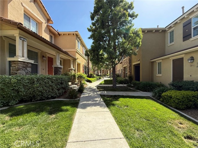 Detail Gallery Image 2 of 39 For 30505 Canyon Hills Rd #403,  Lake Elsinore,  CA 92532 - 2 Beds | 2/1 Baths