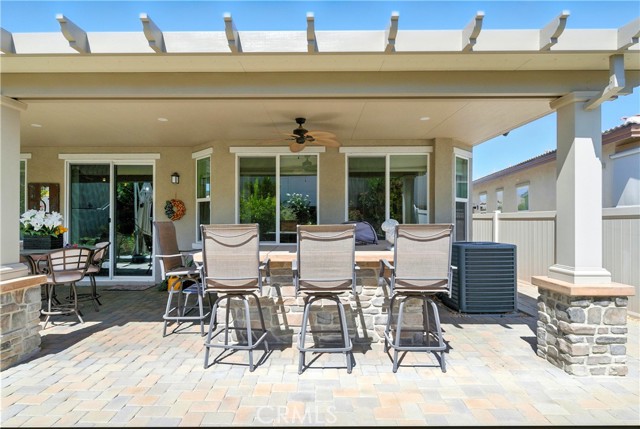 345 Lucinda Terrace, Beaumont CA: https://media.crmls.org/medias/a2cce324-4871-44b2-90ef-82f5705f3d4d.jpg