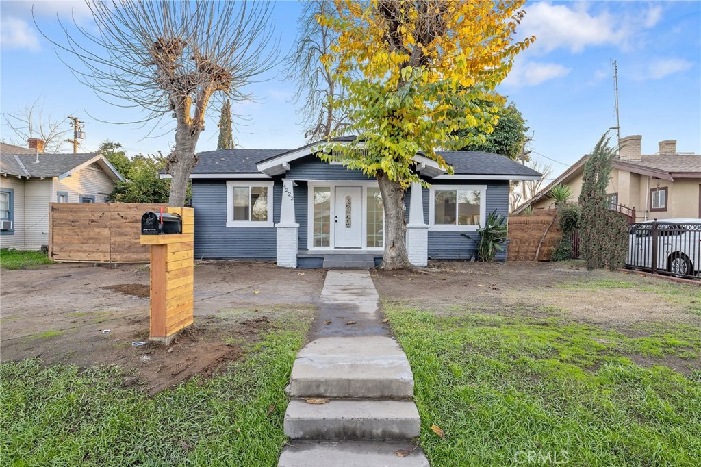 4222 E Washington