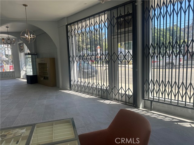  Commercial for Sale in Los Angeles, California