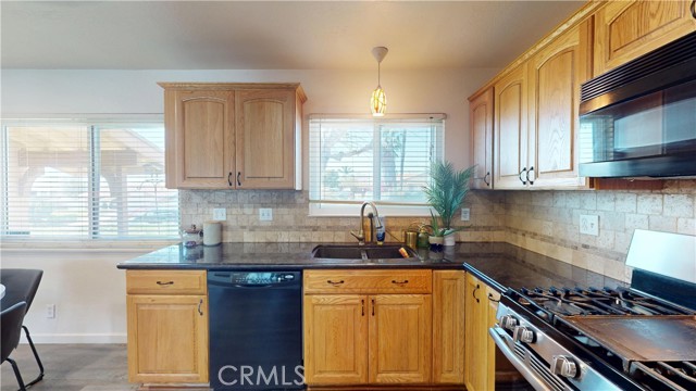 Detail Gallery Image 7 of 73 For 5607 Mckinley Ave, San Bernardino,  CA 92404 - 3 Beds | 2 Baths