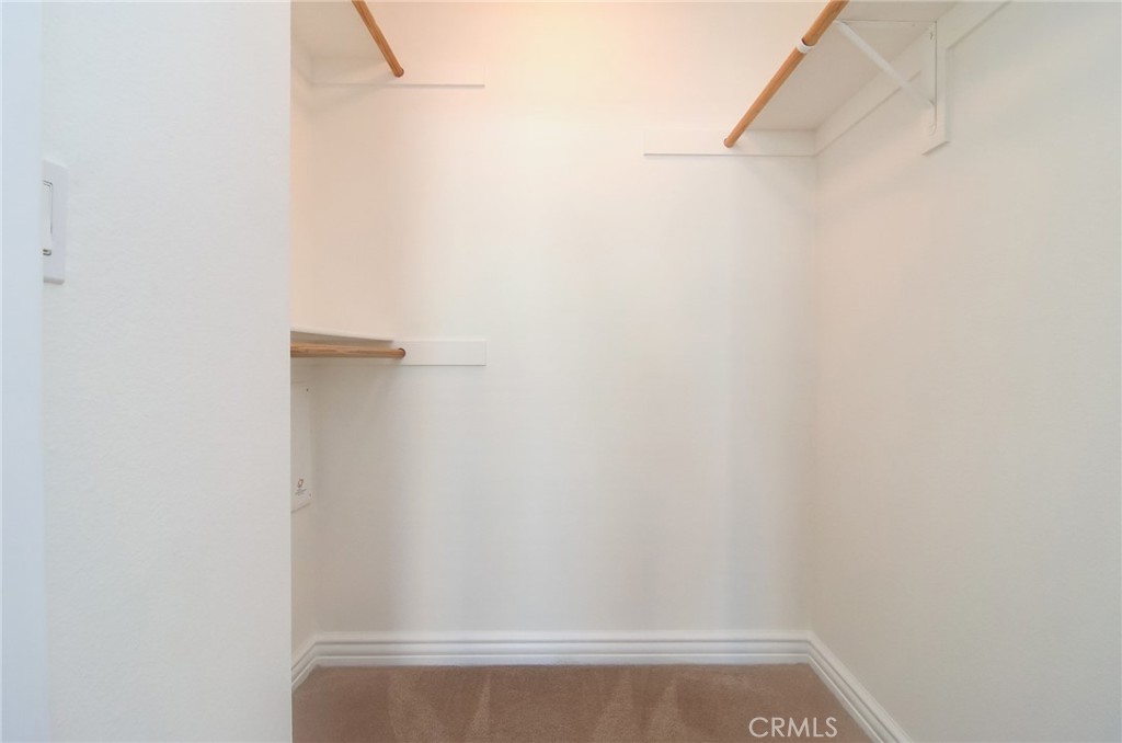 https://media.crmls.org/medias/a2cef755-5a12-4b39-bd36-b86702cecedb.jpg?preset=X-Large