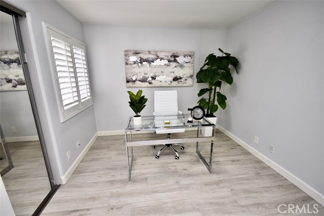 Detail Gallery Image 25 of 51 For 26 Santa Catalina Aisle, Irvine,  CA 92606 - 4 Beds | 2/1 Baths