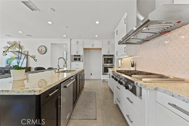 Detail Gallery Image 25 of 54 For 115 Mustard, Irvine,  CA 92618 - 4 Beds | 4/1 Baths