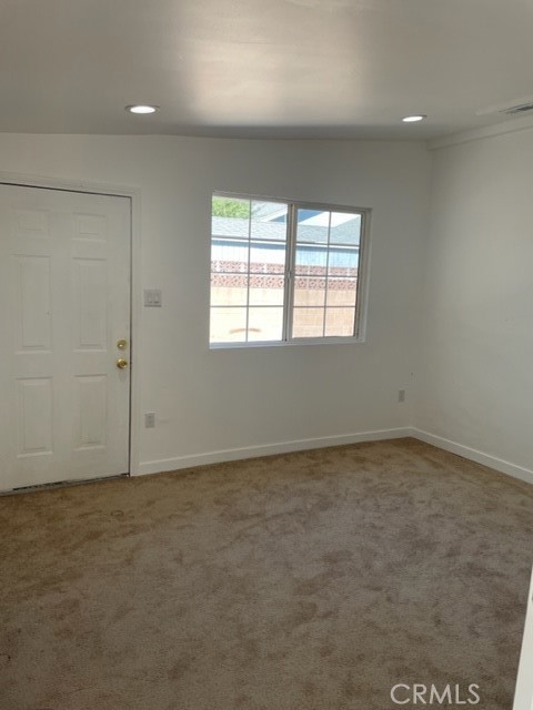 Detail Gallery Image 7 of 12 For 21806 Bryant St, Canoga Park,  CA 91304 - 5 Beds | 3 Baths