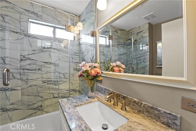 Detail Gallery Image 15 of 27 For 112 N Garfield Pl, Monrovia,  CA 91016 - 4 Beds | 3/1 Baths