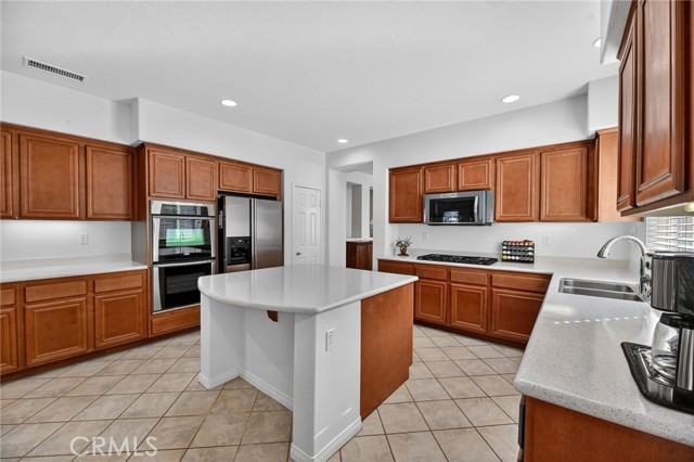 Detail Gallery Image 18 of 67 For 32797 Secretariat Ct, Menifee,  CA 92584 - 5 Beds | 4 Baths