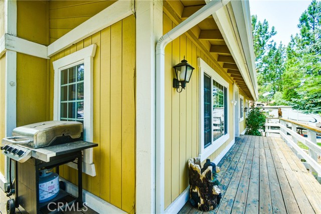 Detail Gallery Image 40 of 52 For 806 Mountain Ln, Big Bear City,  CA 92314 - 3 Beds | 2 Baths