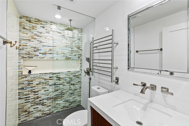 Detail Gallery Image 14 of 40 For 518 Marigold Avenue, Corona Del Mar,  CA 92625 - 4 Beds | 4 Baths