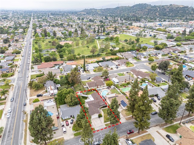 415 N Rennell Avenue, San Dimas CA: https://media.crmls.org/medias/a2d22870-cb9d-4da2-bf3a-d52a97e5d8ed.jpg