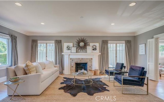 Detail Gallery Image 5 of 23 For 1231 S St Andrews, Los Angeles,  CA 90019 - 5 Beds | 3 Baths