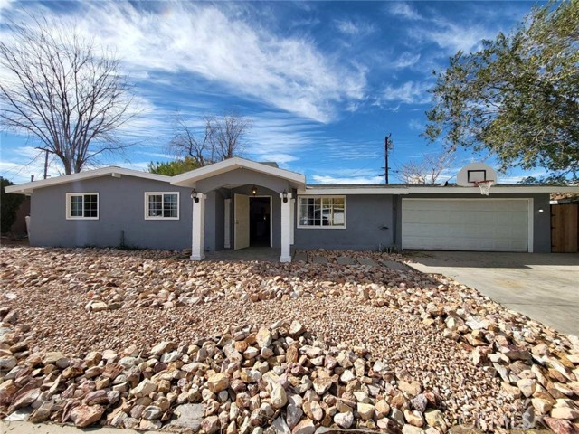 Detail Gallery Image 3 of 5 For 38513 32nd St, Palmdale,  CA 93550 - 6 Beds | 2 Baths