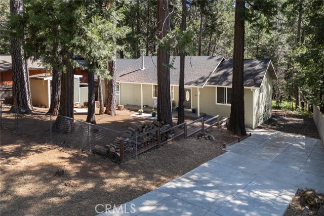 14868 Hickok Court, Magalia CA: https://media.crmls.org/medias/a2d53c34-8e39-4769-a097-1f8d65e1b9e7.jpg