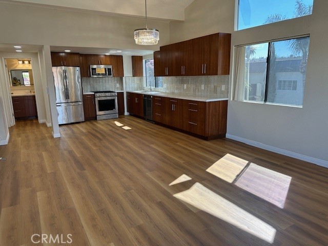 Detail Gallery Image 9 of 19 For 1112 S Meyler St #1,  San Pedro,  CA 90731 - 3 Beds | 2 Baths