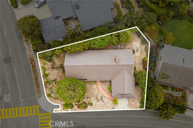 2795 Temple Hills Drive, Laguna Beach CA: https://media.crmls.org/medias/a2d5a919-3f65-4b14-ad72-80af7ec916e6.jpg