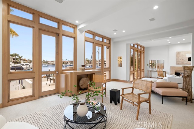 Detail Gallery Image 8 of 29 For 506 Harbor Island Dr, Newport Beach,  CA 92660 - 3 Beds | 3/2 Baths