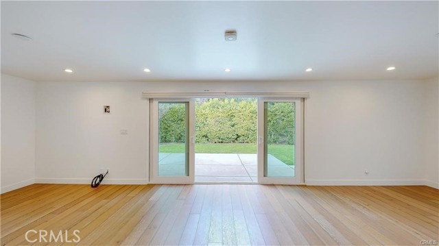 Detail Gallery Image 18 of 50 For 3119 Mesa Verde Dr, Burbank,  CA 91504 - 4 Beds | 3 Baths