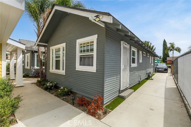 Detail Gallery Image 11 of 27 For 616 618 S Van Ness Ave, Santa Ana,  CA 92701 - – Beds | – Baths