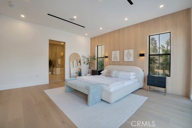 Detail Gallery Image 17 of 63 For 11107 Kling St, North Hollywood,  CA 91602 - 4 Beds | 4 Baths