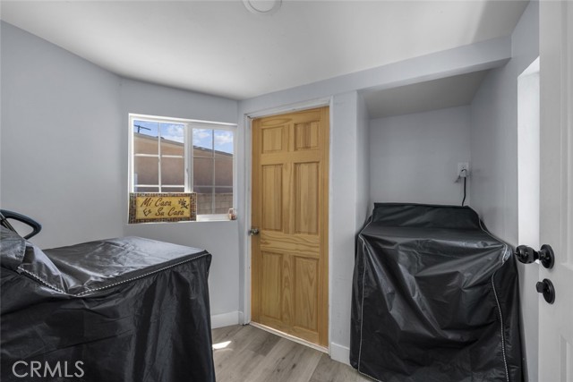 1727 N Kenmore Avenue, Los Angeles CA: https://media.crmls.org/medias/a2d69f9e-1657-4eab-82b5-7a4e8e465741.jpg
