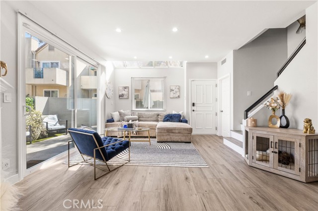 Detail Gallery Image 5 of 53 For 430 E Spruce #65,  Inglewood,  CA 90301 - 2 Beds | 2/1 Baths