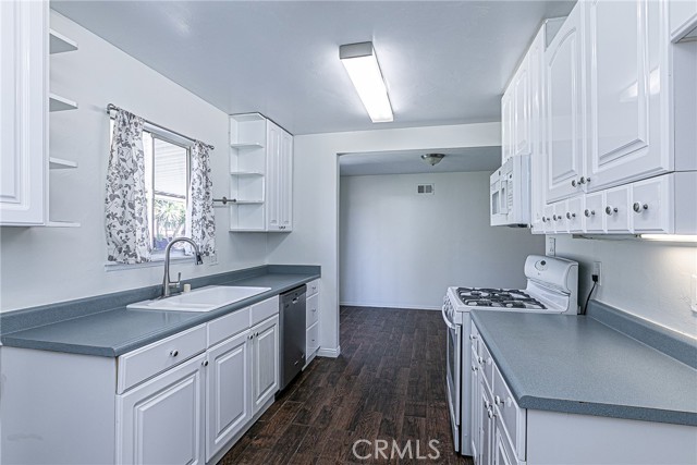 Detail Gallery Image 14 of 30 For 5432 Orcutt, Santa Maria,  CA 93455 - 3 Beds | 2 Baths