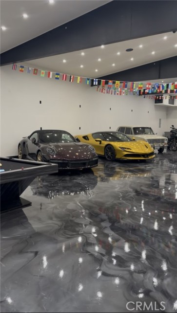  Commercial for Sale in Burbank, California