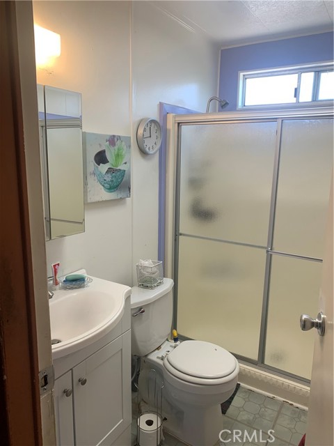 24921 Muirlands Boulevard, Lake Forest CA: https://media.crmls.org/medias/a2d79c4a-51c9-4a81-82bb-e9dbf38244e5.jpg