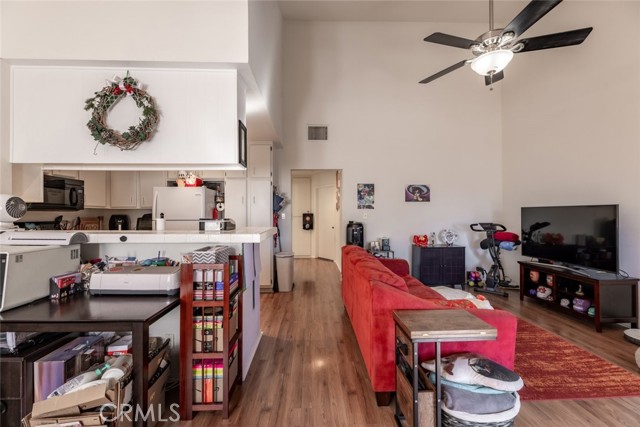 13144 Bromont Avenue, 10 photo 3