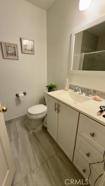 Detail Gallery Image 14 of 24 For 19400 Wyandotte #16,  Reseda,  CA 91335 - 3 Beds | 2 Baths