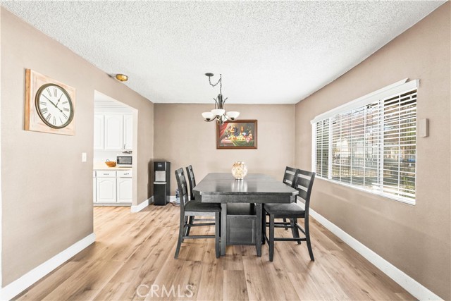 Detail Gallery Image 5 of 33 For 385 E. 17th St., San Bernardino,  CA 92404 - 3 Beds | 1 Baths