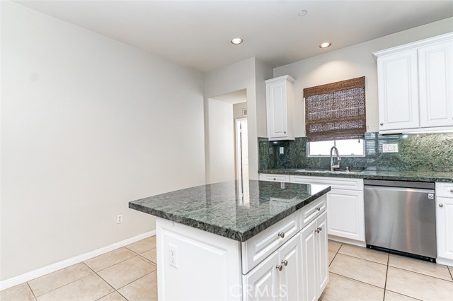334 N Santa Maria Street, Anaheim CA: https://media.crmls.org/medias/a2d8e9e4-fb1e-4893-a07d-add94c37b64c.jpg