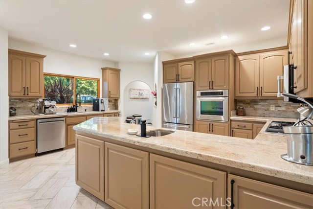 Image 13 of 73 For 6275 Twin Canyon