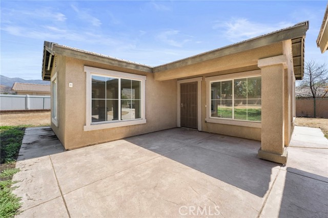 1037 Charles Street, Banning CA: https://media.crmls.org/medias/a2d91a6d-4de5-41f0-a572-cae639a410ce.jpg