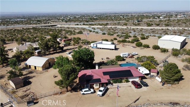 2390 Trinity Road, Pinon Hills CA: https://media.crmls.org/medias/a2d9309d-5806-4dfc-8afa-2504fc864c9f.jpg