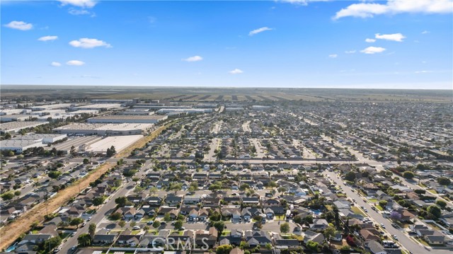 14432 Elmhurst Cir, Huntington Beach CA: https://media.crmls.org/medias/a2da0c64-2dea-412c-ba48-5dcf9c65211f.jpg