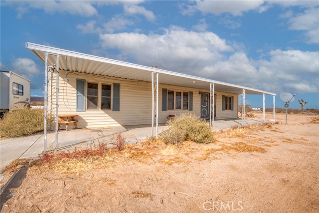 Detail Gallery Image 2 of 22 For 56457 Serrano Rd, Yucca Valley,  CA 92284 - 2 Beds | 2 Baths