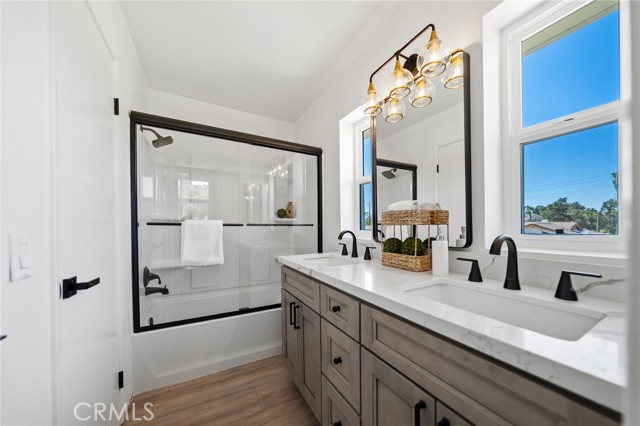 41442 Avenida De La Reina, Temecula CA: https://media.crmls.org/medias/a2db9849-0d07-4a2d-975d-cd653ff83e03.jpg