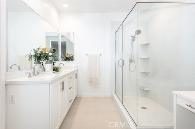 12914 Oliana Drive, La Mirada CA: https://media.crmls.org/medias/a2dba43b-c644-49bf-9b83-28cbf021a378.jpg