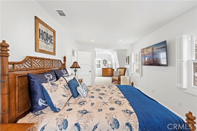 Detail Gallery Image 19 of 29 For 224 Amethyst, Newport Beach,  CA 92662 - 3 Beds | 3 Baths