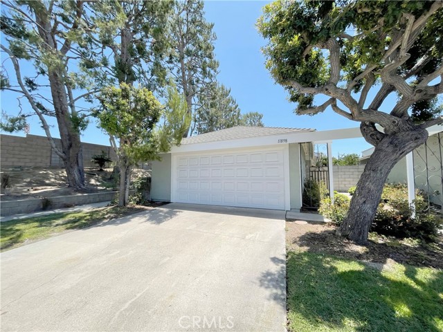 11898 Geode Ave, Fountain Valley, CA 92708