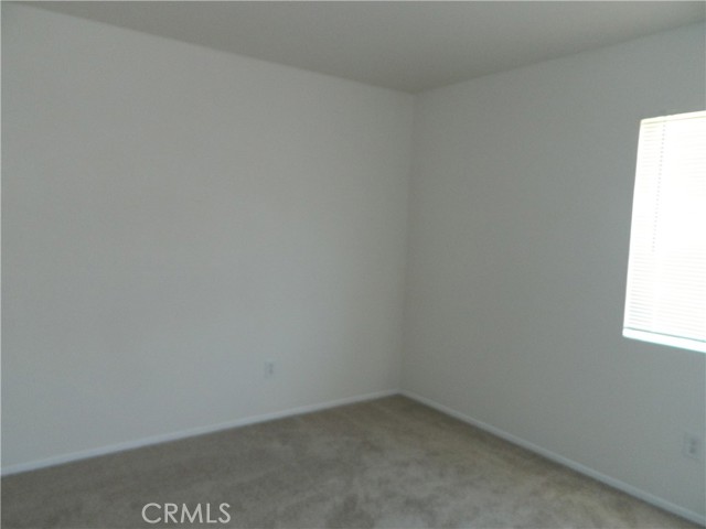 Detail Gallery Image 17 of 18 For 32945 Serena Way, Lake Elsinore,  CA 92530 - 5 Beds | 3 Baths