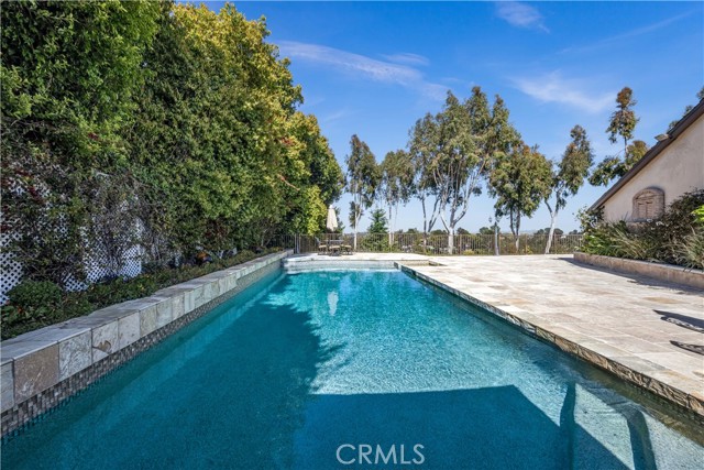 15464 Duomo Via Street, Bel Air CA: https://media.crmls.org/medias/a2dcfbf4-18a4-414d-adb9-4b3f9a17ad85.jpg